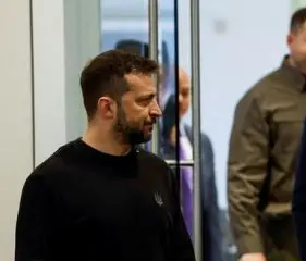 Зеленский прибыл в Канаду по дороге на встречу с Трампом