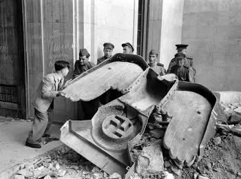 ПОСЛЕДНИЙ ПРИКАЗ ФЮРЕРА - Совершенно Секретно