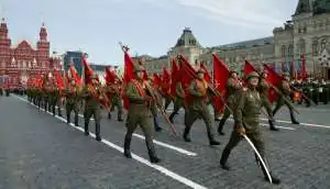 Парад на 9 мая в Москве впервые с 2007 года пройдет без военной техники, также не будет детей-кадетов
