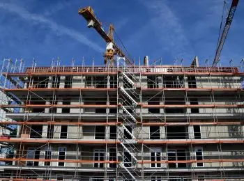 на 4,9% сократился ввод жилья в россии за год - Сайт Газеты «Совершенно Секретно»