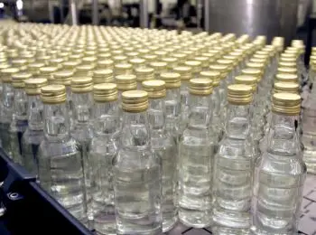 медведев разрешил уничтожать в россии нелегальный алкоголь - Сайт Газеты «Совершенно Секретно»