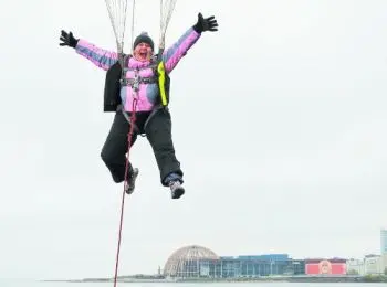 Женщина-праздник - Совершенно Секретно