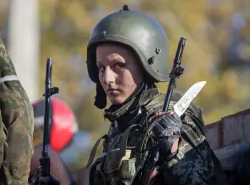 ополченка днр: в гуманитарных вопросах нет смысла, если некому оттащить раненых парней - Сайт Газеты «Совершенно Секретно»