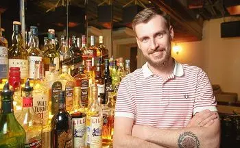 владелец нескольких баров екатеринбурга ввёл фейсконтроль по национальному признаку - Сайт Газеты «Совершенно Секретно»