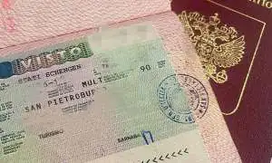 Выдача многократных шенгенских виз россиянам сократилась на 90%