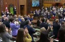 Польша требует извинений за приглашение в парламент Канады украинского нациста, которому аплодировал Зеленский