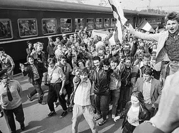 Из жизни легендарных футбольных фанатов 1980-х - Совершенно Секретно