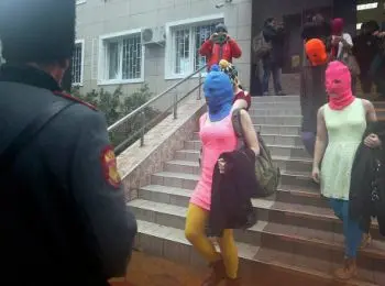 участницы pussy riot подали в еспч иск к рф на 250 тысяч евро - Сайт Газеты «Совершенно Секретно»