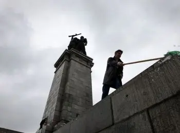 мид рф возмущен систематическим осквернением памятников в болгарии - Сайт Газеты «Совершенно Секретно»