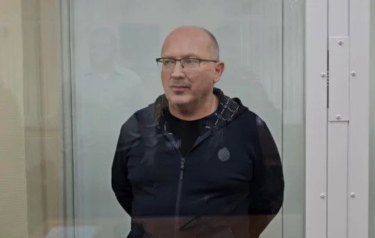 Суд приговорил экс-главу вещевого управления Минобороны РФ к 7 годам колонии за взятку