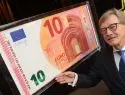 В Европе вводят в обращение новые банкноты в 10 евро