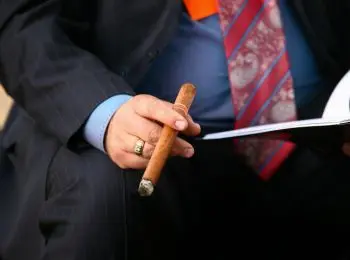 в российских регионах решили сократить чиновников из-за кризиса - Сайт Газеты «Совершенно Секретно»