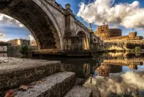 Россиянам рекомендовали воздержаться от поездок в Италию, Иран и Южную Корею