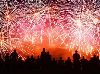 23 февраля москвичи увидят совершенно новые фейерверки в честь дня защитника отечества - Сайт Газеты «Совершенно Секретно»