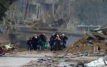 Конец перемирию: Израиль снова начал обстреливать сектор Газа