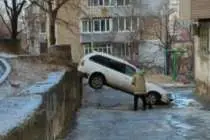 Владивосток стал катком: город накрыл ледяной дождь, который парализовал движение (ВИДЕО)