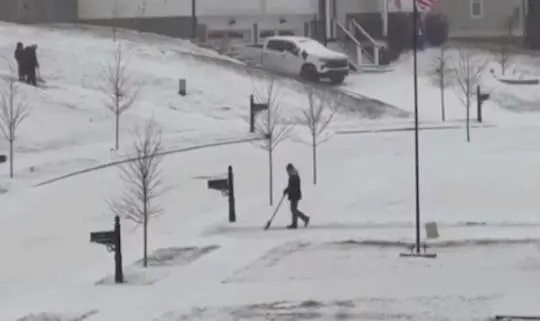 В США из-за снежной бури без электричества остались около 770 тысяч человек