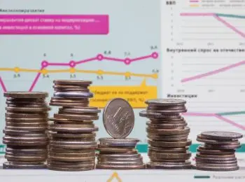 ЭКОНОМИКА ТО ЛИ ВСТАЕТ, ТО ЛИ ПАДАЕТ - Совершенно Секретно