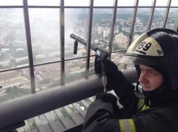 с верхних ярусов останкинской телебашни 10 июля валил дым как в 2000 году - Сайт Газеты «Совершенно Секретно»