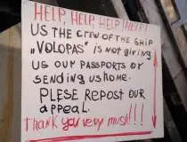 Правозащитники требуют освободить российских моряков, находящихся на судне в порту Мозамбика (ВИДЕО)