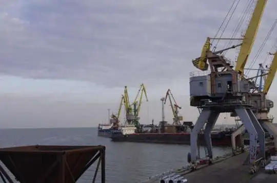 Дроны атаковали танкер с метанолом в Таганрогском заливе, погиб матрос