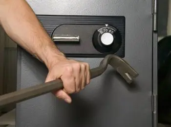 в москве судят семейную банду налётчиков, потрошивших сейфы в офисах - Сайт Газеты «Совершенно Секретно»