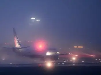 водитель снегоуборщика “не заметил, как выехал на взлетную полосу” - Сайт Газеты «Совершенно Секретно»