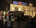 Число погибших под завалами торгового центра в Риге растет