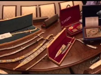 опубликовано видео обысков у сенатора арашукова - Сайт Газеты «Совершенно Секретно»