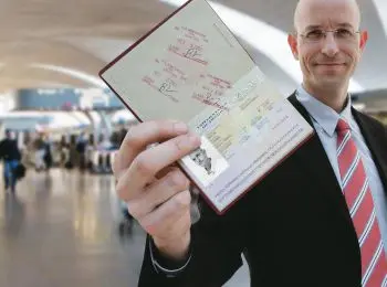 медведев предложил ввести безвизовый транзит для иностранцев - Сайт Газеты «Совершенно Секретно»