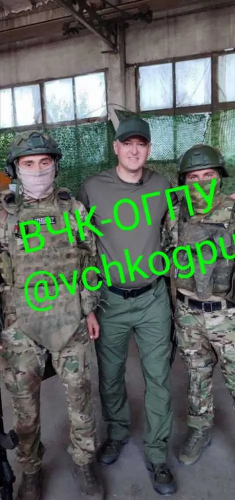 photo_5910982362580238385_y (1).jpg