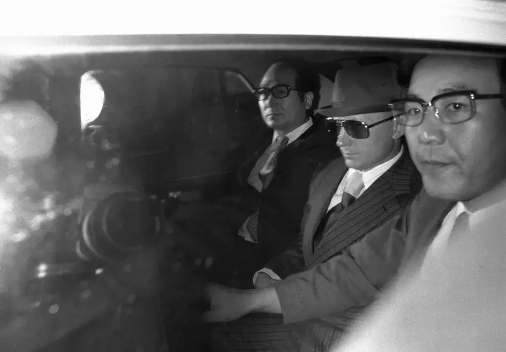 photo_5395857063273418208_y (1).jpg