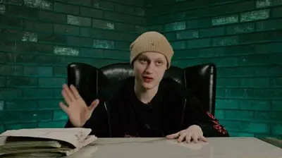 блогер некоглай рассказал, что перед депортацией его избивали и шантажировали полицейские - Сайт Газеты «Совершенно Секретно»