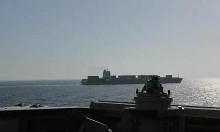 Иран атаковал морской флот США в ответ на захват своего судна