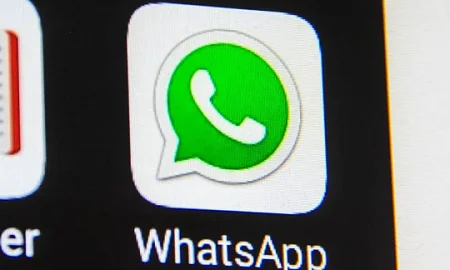 Депутат Горелкин: WhatsApp* могут заблокировать после утечки диппереговоров