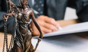 Объявлен в розыск бывший мировой судья Анапы