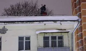 Снег обрушил крышу жилого дома в Подмосковье, оставив людей без газа, воды и отопления