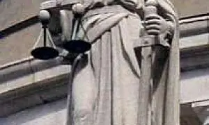 Девять лет колонии получил житель Питера, который задушил отца собачьим поводком