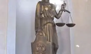 В Удмуртии педагог вместе с классом ставила ученика коленями на горох и била его веткой