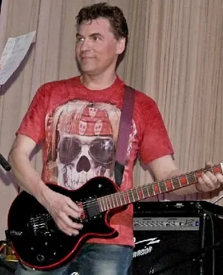 умер музыкант, которого побил вице-мэр города печоры, когда пытался попасть на сцену - Сайт Газеты «Совершенно Секретно»