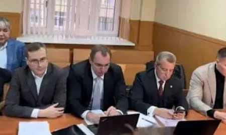 Суд продлил домашний арест Лерчек и её мужу на полгода