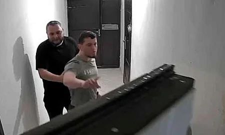 Боец ММА из клуба «Ахмат» избил пожилую женщину в Грозном