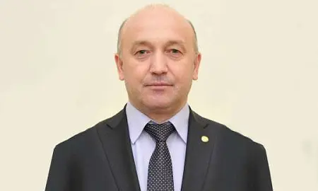 Начальника отдела ЖКХ кабмина Татарстана Салихова задержали по делу о взятке