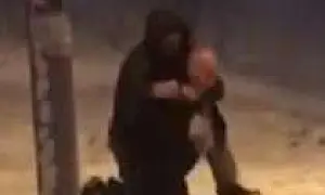 «Беги, пап»: в Питере компания избила 60-летнего многодетного отца из-за места на стоянке (ВИДЕО)