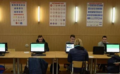 россиянина посадили в тюрьму за сдачу экзамена на права с микронаушником - Сайт Газеты «Совершенно Секретно»