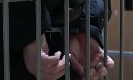 Экс-замначальника тыла внутренних войск Панова отправили в СИЗО за взятку