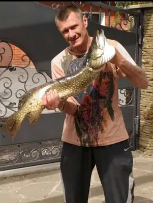 в ростовской области киллер четырьмя выстрелами в голову убил авторитетного бизнесмена - Сайт Газеты «Совершенно Секретно»