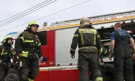 Волгоград подвергся массированной атаке БПЛА: 5 человек пострадали, пожар на предприятии ТЭК и складских помещениях