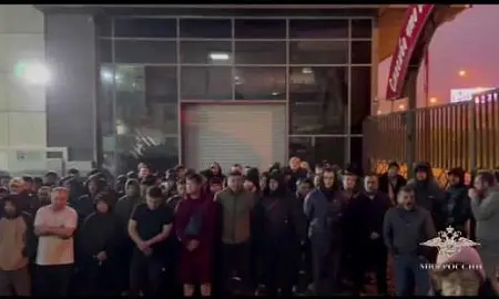 Полиция задержала пять человек за легализацию более 3 тыс. мигрантов