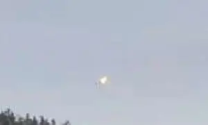 Пилоты катапультировались: в Мурманской области из-за возгорания упал военный самолёт (ВИДЕО)